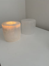 Load image into Gallery viewer, Selenite Crystal Tealight Holder